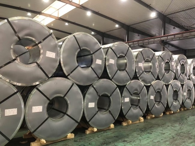Elektrolytische tinplaten spoelen voor voedselverpakkingen Tinplaten en TFS Dikte 0,15-0,5 mm